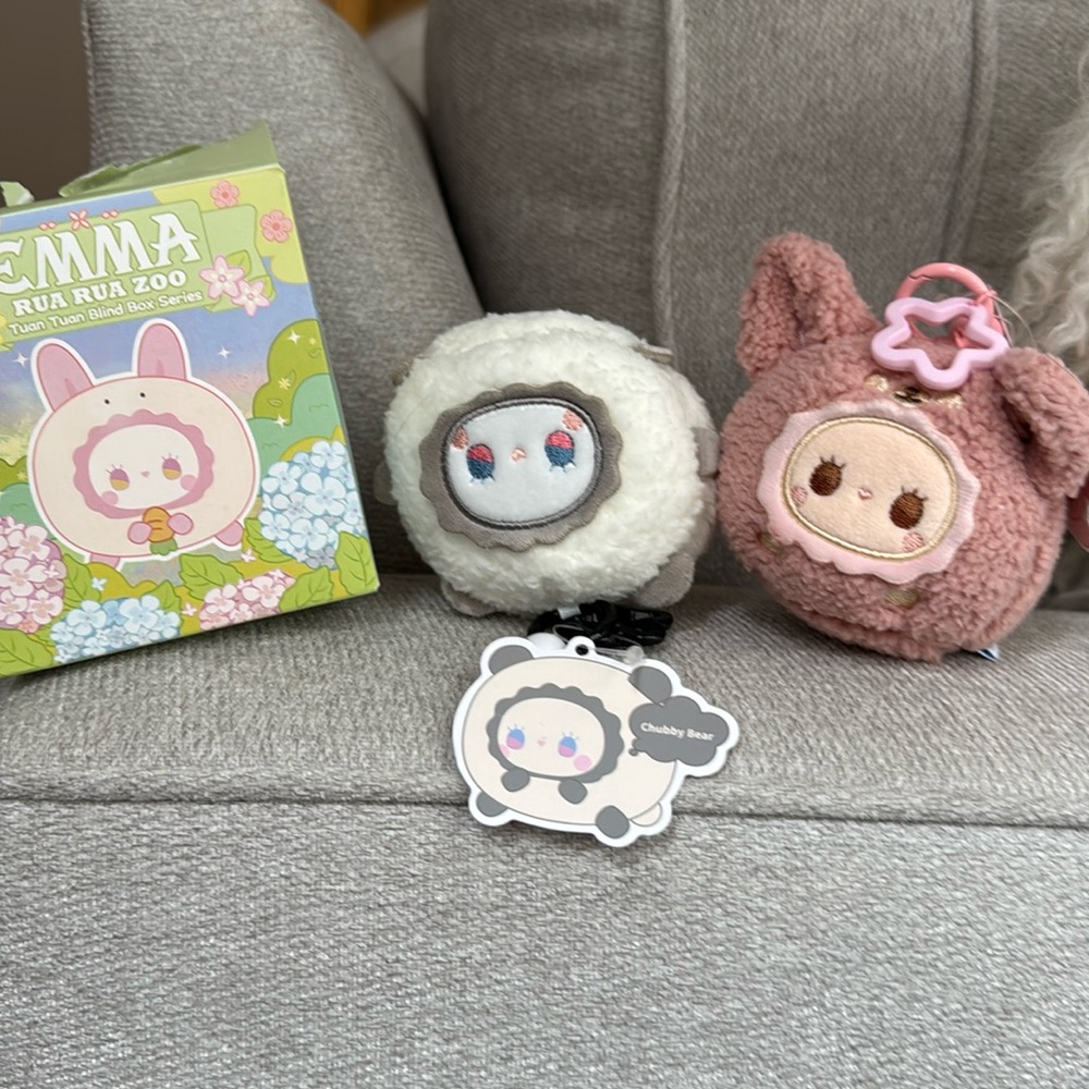 2 Emma Rua Rua zoo blind boxes (opened)